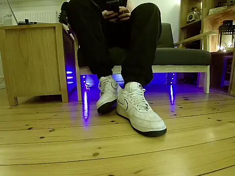 Snapshot of jonas_camboy chatting on December 2025 03:52:02 PM jonas camboy online show from December 2025 03:52:02 PM