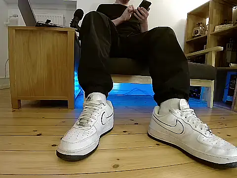 Snapshot of jonas_camboy chatting on December 2025 02:24:02 PM jonas camboy online show from December 2025 02:24:02 PM