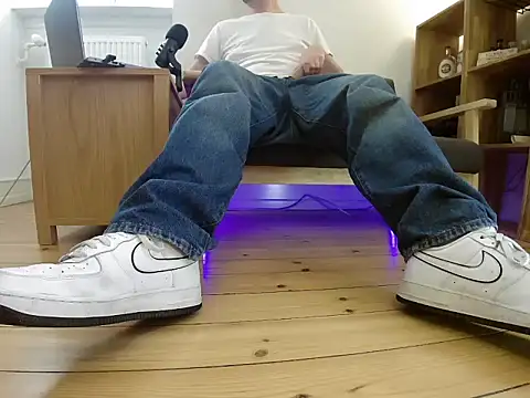 Snapshot of jonas_camboy chatting on January 2026 02:12:02 PM jonas camboy online show from January 2026 02:12:02 PM