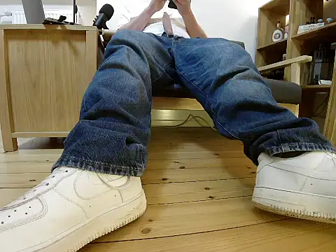 Snapshot of jonas_camboy chatting on February 2026 06:06:01 PM jonas camboy online show from February 2026 06:06:01 PM