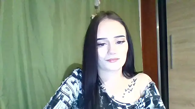 Snapshot of NinaTease chatting on January 2026 10:55:01 PM NinaTease online show from January 2026 10:55:01 PM