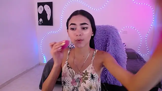 Sofia tgn online show from April 2026 04:42:02 PM
