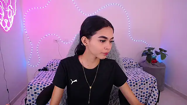 Sofia tgn online show from May 2026 06:48:02 PM