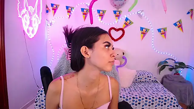 Sofia tgn online show from May 2026 06:36:02 PM