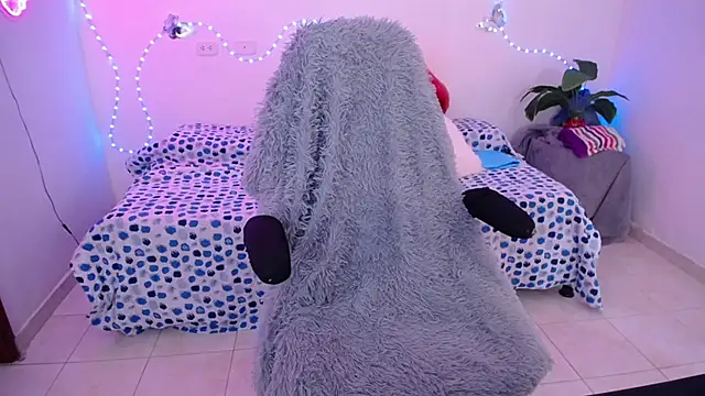 Sofia tgn online show from June 2026 06:43:01 PM