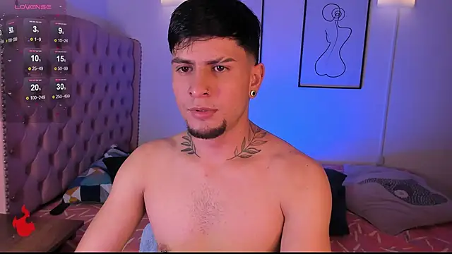 Snapshot of vaalentiino chatting on February 2026 10:57:01 PM vaalentiino online show from February 2026 10:57:01 PM