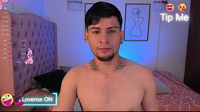 Snapshot of vaalentiino chatting on February 2026 06:01:02 PM vaalentiino online show from February 2026 06:01:02 PM