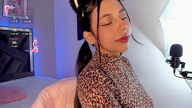 miajonesblowjob online show from February 2026 01:36:01 PM