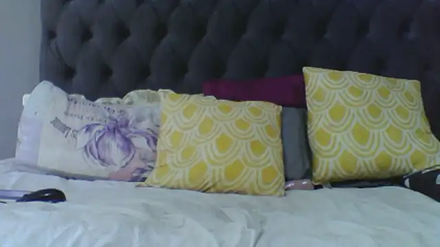 Snapshot of BasellBlue chatting on January 2026 11:48:02 AM BasellBlue online show from January 2026 11:48:02 AM