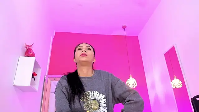 Snapshot of Melanny_hot69 chatting on January 2026 07:38:01 PM Melanny hot69 online show from January 2026 07:38:01 PM