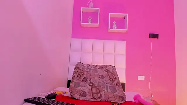 Snapshot of Melanny_hot69 chatting on February 2026 08:27:01 PM Melanny hot69 online show from February 2026 08:27:01 PM