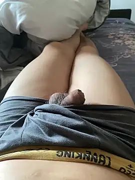 Snapshot of hairylittledic chatting on June 2026 11:35:02 PM hairylittledic online show from June 2026 11:35:02 PM