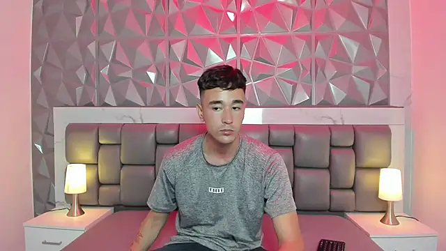 Snapshot of KathyAiden chatting on January 2026 07:41:02 PM KathyAiden online show from January 2026 07:41:02 PM