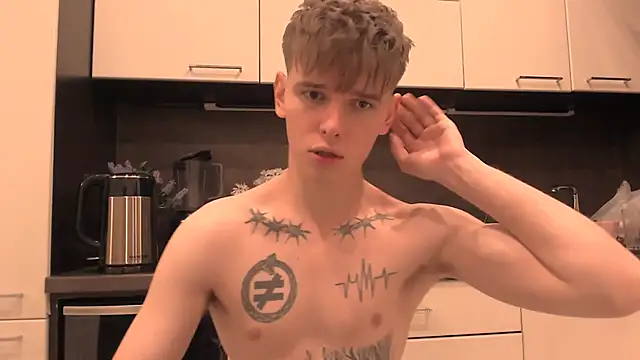 Fredd Xanders online show from December 2025 03:26:02 AM