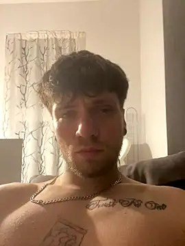 Snapshot of squty chatting on December 2025 11:22:01 PM squty online show from December 2025 11:22:01 PM