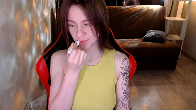 Snapshot of MiaBun1 chatting on December 2025 04:18:02 AM MiaBun1 online show from December 2025 04:18:02 AM