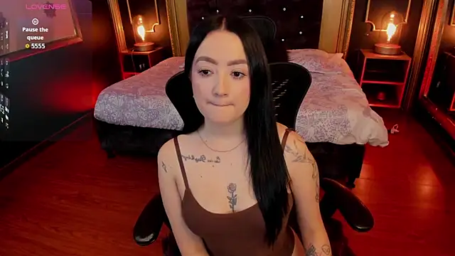 Snapshot of Sabrina_Cutte chatting on May 2026 03:35:01 AM Sabrina Cutte online show from May 2026 03:35:01 AM