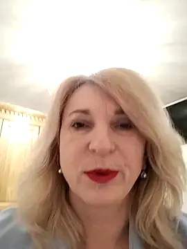 Snapshot of AhlyssaLove1155 chatting on February 2026 06:00:02 PM AhlyssaLove1155 online show from February 2026 06:00:02 PM