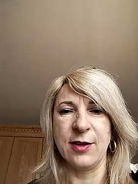 AhlyssaLove1155 online show from May 2026 05:24:01 AM
