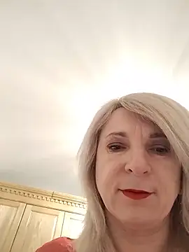AhlyssaLove1155 online show from May 2026 02:29:01 AM