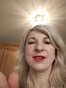 AhlyssaLove1155 online show from May 2026 08:12:02 AM