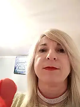 AhlyssaLove1155 online show from May 2026 06:12:02 PM