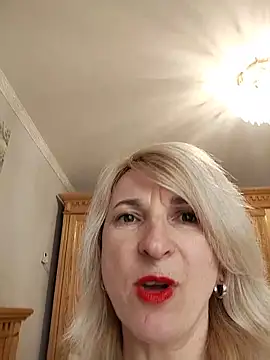 AhlyssaLove1155 online show from June 2026 03:25:02 PM