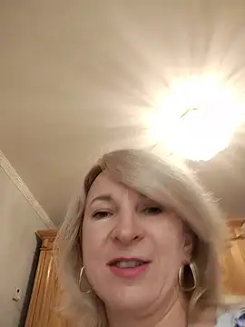 AhlyssaLove1155 online show from July 2026 04:11:02 PM