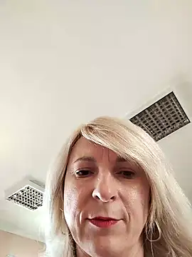 AhlyssaLove1155 online show from July 2026 09:01:01 AM
