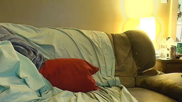 Snapshot of blondebombshell4343 chatting on December 2025 04:03:01 PM blondebombshell4343 online show from December 2025 04:03:01 PM