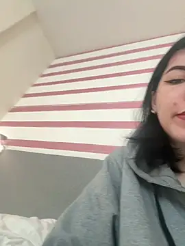 Snapshot of Nattasss chatting on April 2026 11:14:02 AM Nattasss online show from April 2026 11:14:02 AM