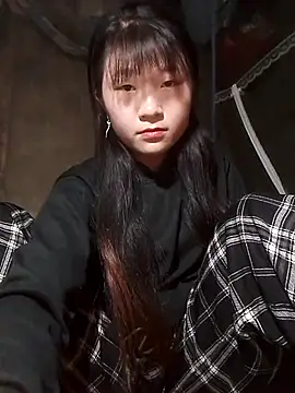 hinata-xx online show from December 2025 11:29:01 AM