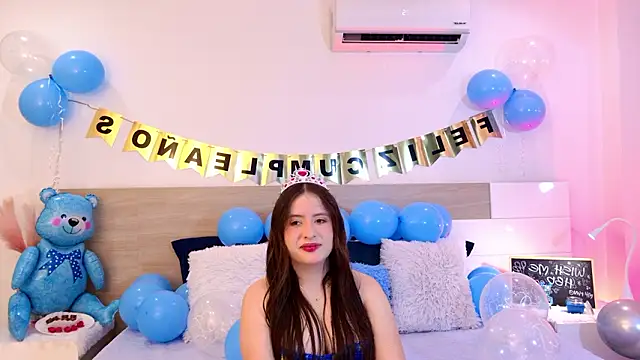 BellaFlecher online show from January 2026 01:48:02 PM