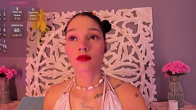 loraineblake online show from February 2026 03:43:01 PM