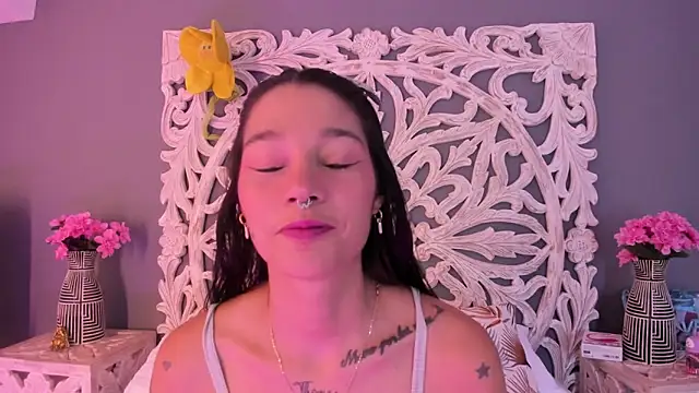 loraineblake online show from February 2026 01:04:02 PM