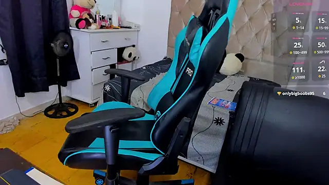 lulu parker online show from December 2025 07:32:01 PM