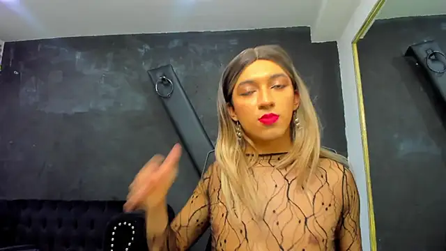 Snapshot of ArielBasquiat chatting on December 2025 05:45:02 AM ArielBasquiat online show from December 2025 05:45:02 AM