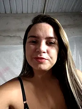 Snapshot of Charlott_smi chatting on January 2026 04:33:02 PM Charlott smi online show from January 2026 04:33:02 PM