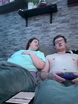 Daddy414Mommy online show from December 2025 07:00:01 PM