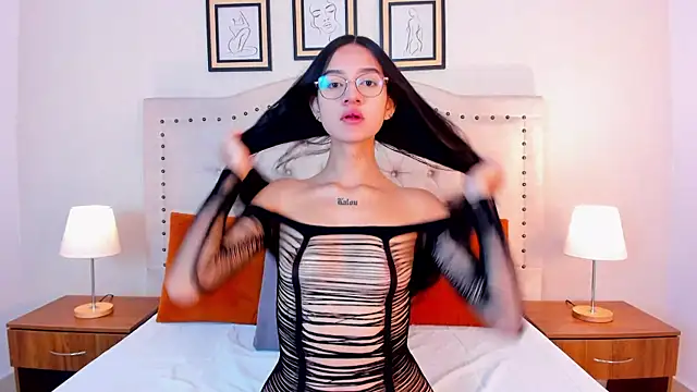 Snapshot of sara_stonems chatting on February 2026 12:33:02 PM sara stonems online show from February 2026 12:33:02 PM