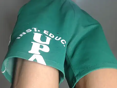 Snapshot of Shantalys_beauty_queen chatting on February 2026 02:47:01 PM Shantalys beauty queen online show from February 2026 02:47:01 PM