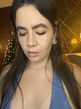 Snapshot of ValentinaEliot chatting on January 2026 01:08:02 AM ValentinaEliot online show from January 2026 01:08:02 AM