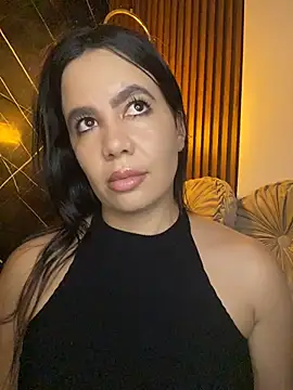 Snapshot of ValentinaEliot chatting on February 2026 01:43:01 AM ValentinaEliot online show from February 2026 01:43:01 AM