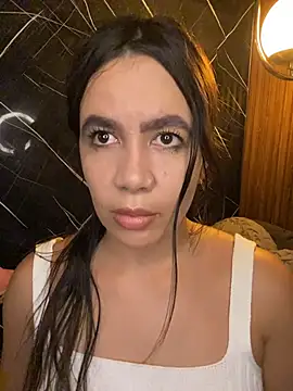 Snapshot of ValentinaEliot chatting on February 2026 02:19:01 AM ValentinaEliot online show from February 2026 02:19:01 AM