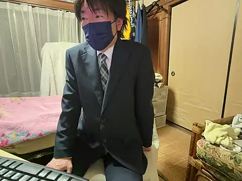 Snapshot of Hirokazu_12 chatting on February 2026 12:05:02 PM Hirokazu 12 online show from February 2026 12:05:02 PM