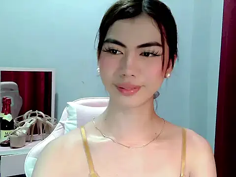 Snapshot of Ur_hottestdella chatting on January 2026 06:39:02 AM Ur hottestdella online show from January 2026 06:39:02 AM