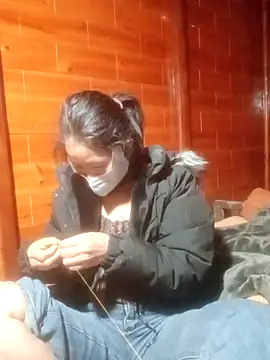 Snapshot of Amiluli chatting on January 2026 11:02:02 AM Amiluli online show from January 2026 11:02:02 AM