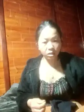 Snapshot of Amiluli chatting on January 2026 03:33:01 AM Amiluli online show from January 2026 03:33:01 AM