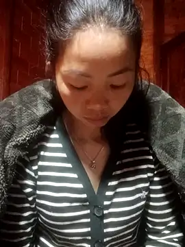 Snapshot of Amiluli chatting on February 2026 09:35:02 PM Amiluli online show from February 2026 09:35:02 PM