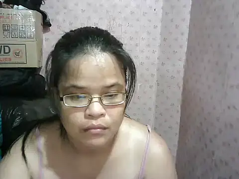 Snapshot of Hotty_babe23 chatting on January 2026 02:04:02 AM Hotty babe23 online show from January 2026 02:04:02 AM
